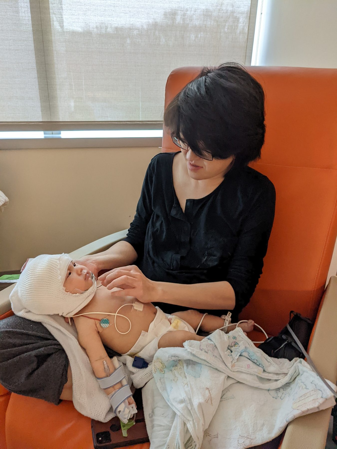Yiwei She with Leo in hospital